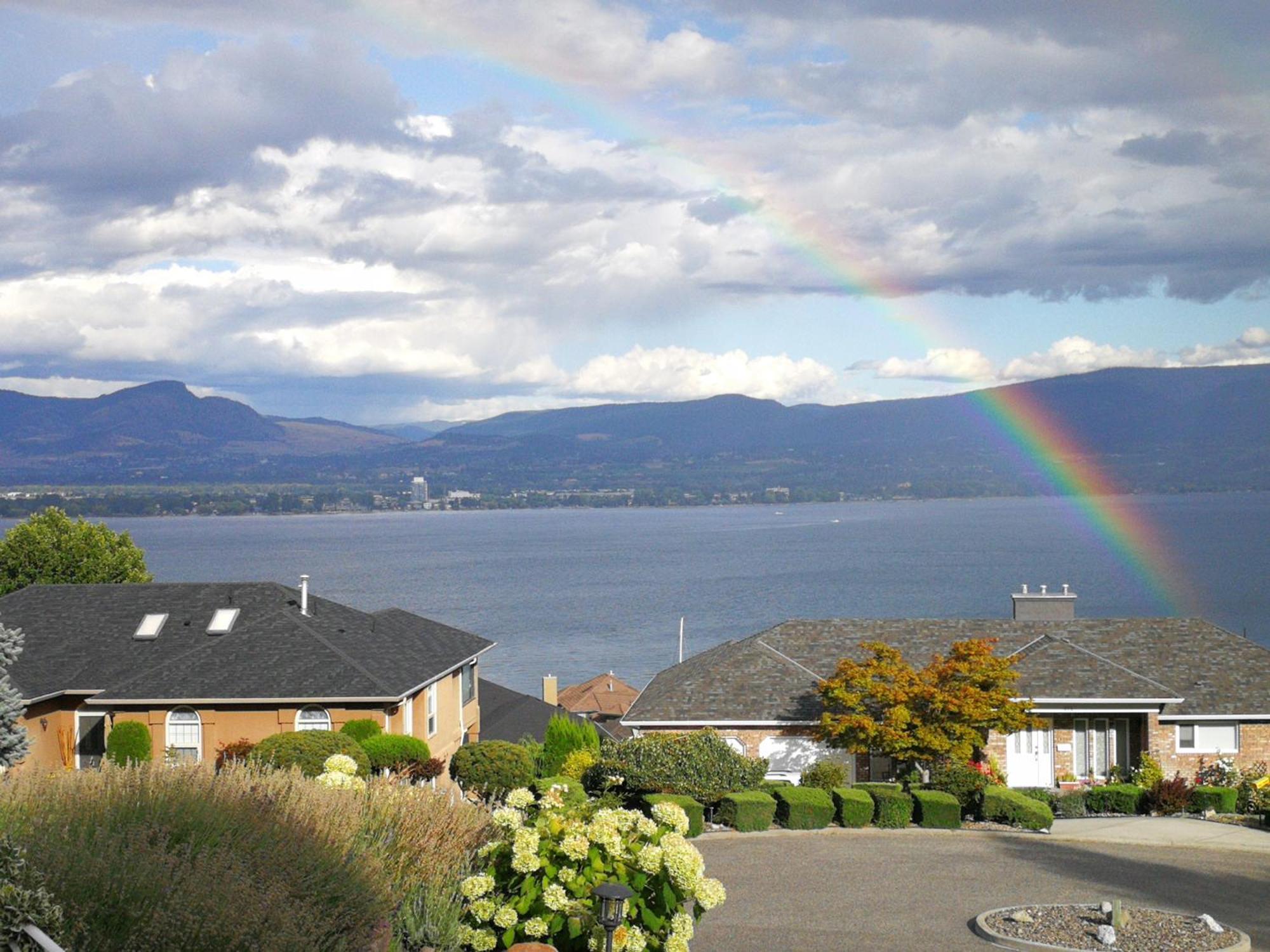 Casa Grande Lakeview House West Kelowna Habitación foto